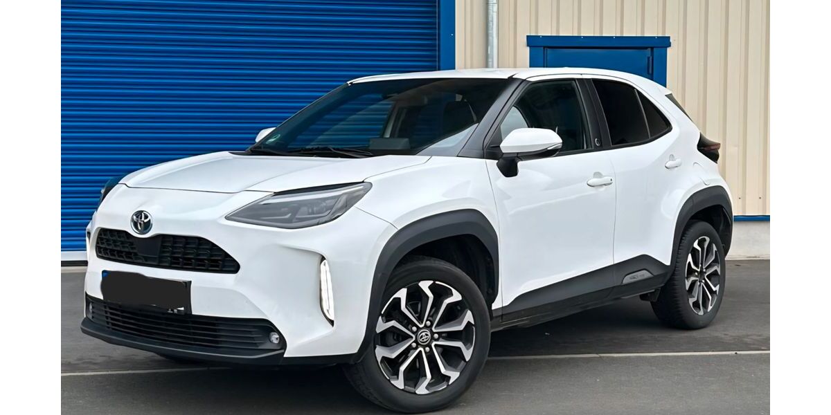 Toyota Yaris Cross 273.000 km 15.400 &euro; Minden 32423