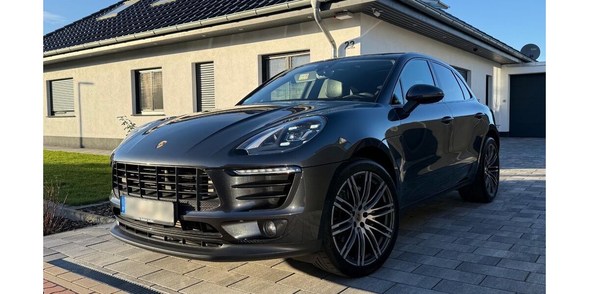 Porsche Macan 104.000 km 41.900 &euro; Bückeburg 31655