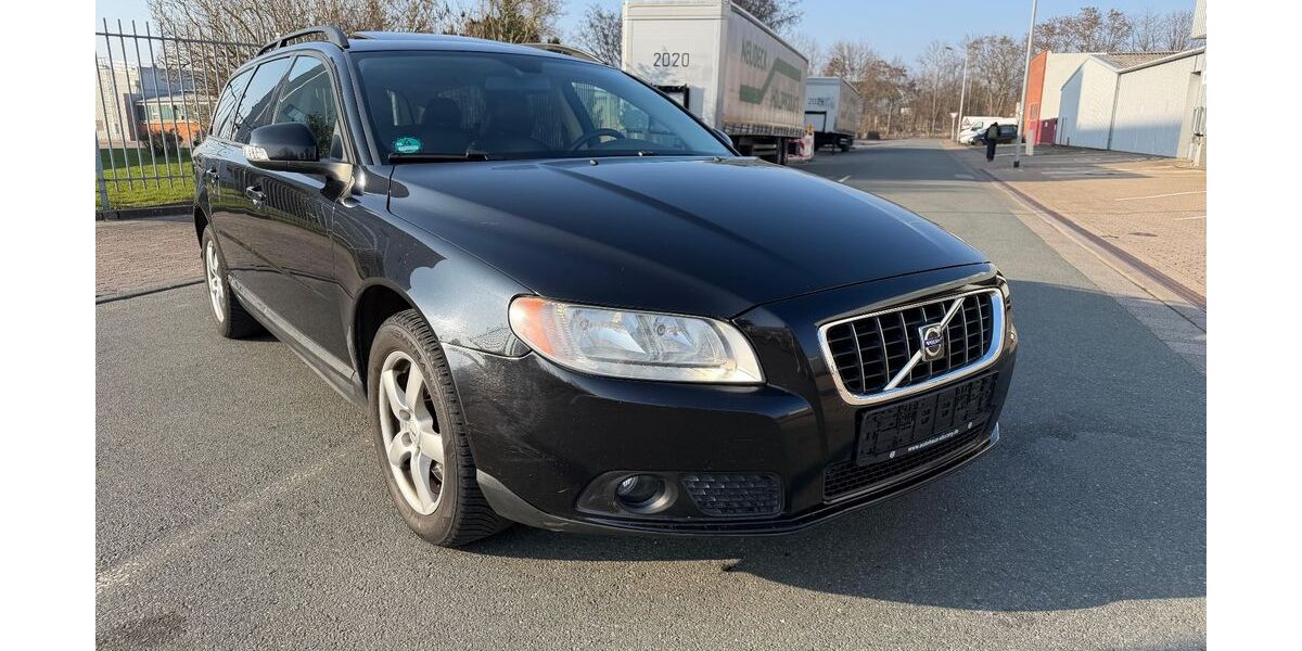 Volvo V70 169.000 km 8.490 &euro; Minden 32425