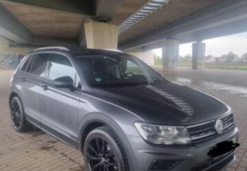 VW Tiguan 87.000 km 19.500 &euro; Löhne 32584