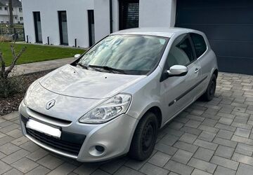 Renault Clio 53.500 km 3.650 &euro; Espelkamp 32339
