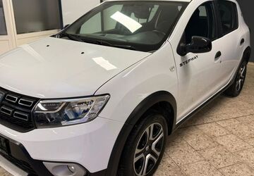 Dacia Sandero 99.999 km 9.999 &euro; Auetal 31749