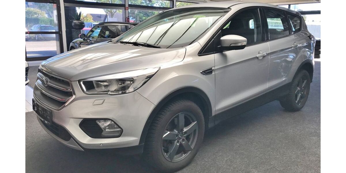 Ford Kuga 73.000 km 13.990 &euro; Minden 32425