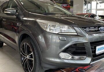 Ford Kuga 89.900 km 13.800 &euro; Rinteln 31737