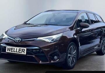 Toyota Avensis 111.270 km 16.349 &euro; Herford 32049