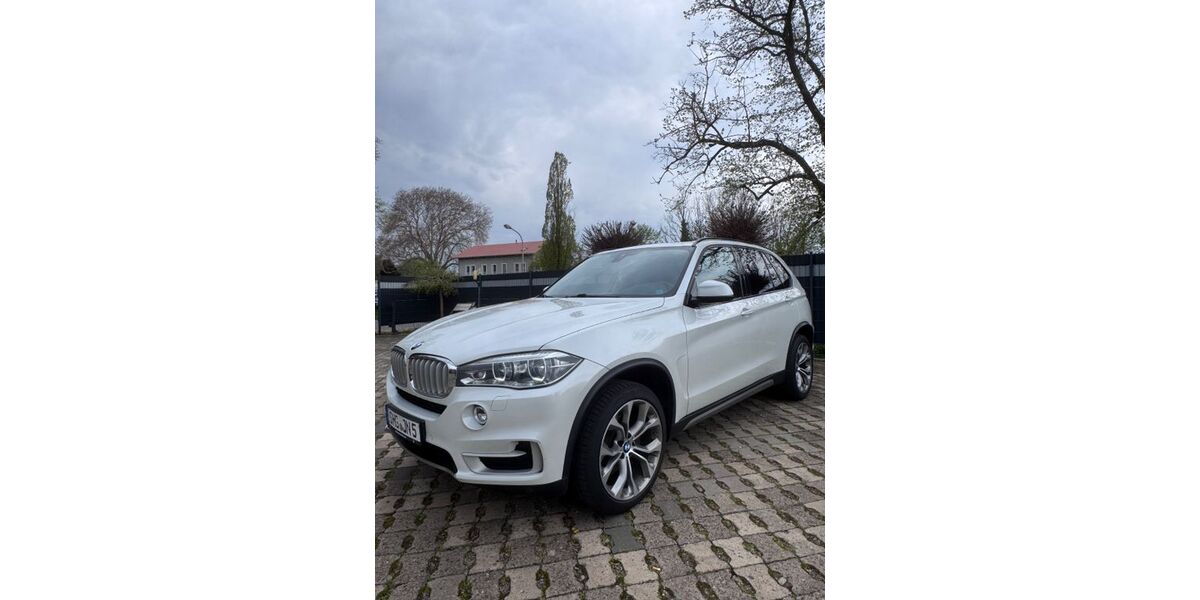 BMW X5 180.000 km 28.999 &euro; Bückeburg 31675