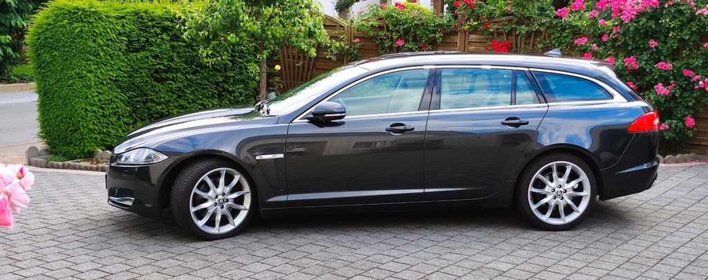 Jaguar XF 157.000 km 12.600 &euro; Porta Westfalica 32457