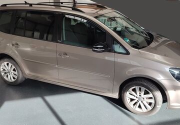 VW Touran 246.000 km 5.430 &euro; Dörentrup 32694