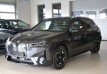 BMW iX 33.912 km 62.990 &euro; Lemgo 32657
