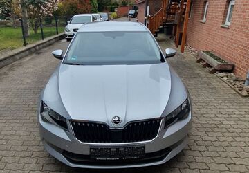 Skoda Superb 134.000 km 12.450 &euro; Beckedorf 31699