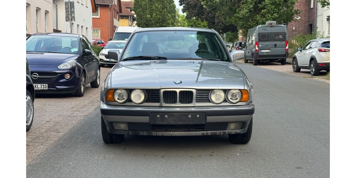 BMW 520 206.000 km 5.999 &euro; Bückeburg 31675