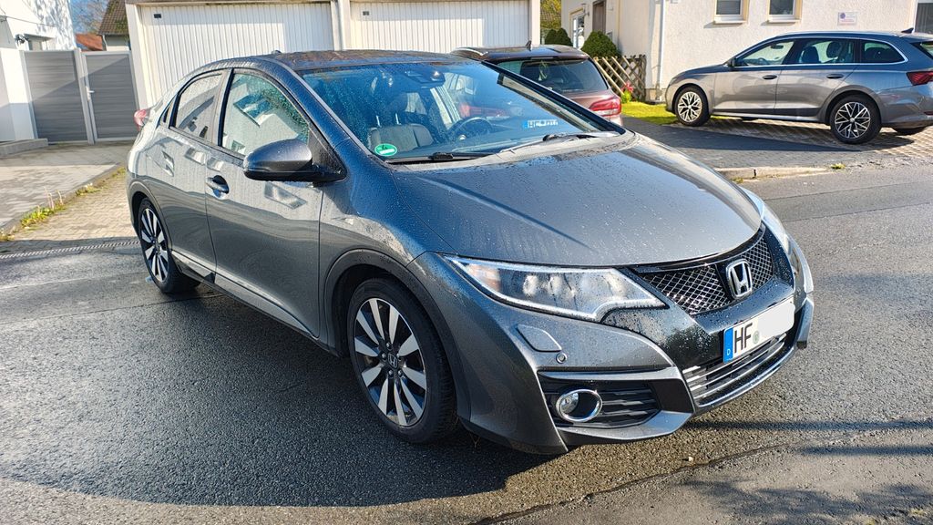 Honda Civic 206.000 km 9.100 &euro; Herford 32049
