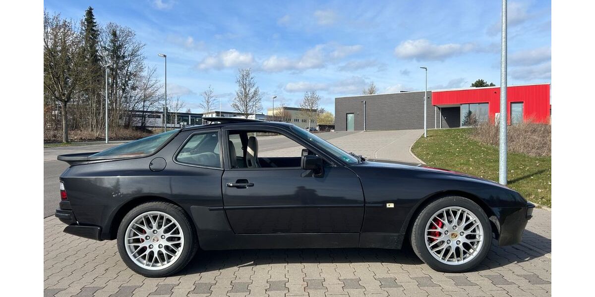Porsche 944 86.533 km 14.900 &euro; Lemgo 32657