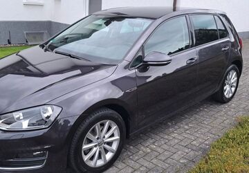 VW Golf 104.900 km 11.999 &euro; Hiddenhausen 32120